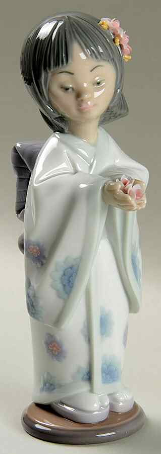 China Dolls Set Bearing Flowers - Boxed by Lladro-1