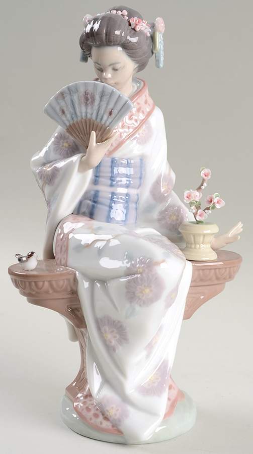 Asian Inspiration Nippon Lady-With Fan And Flowers - Boxed by Lladro-1