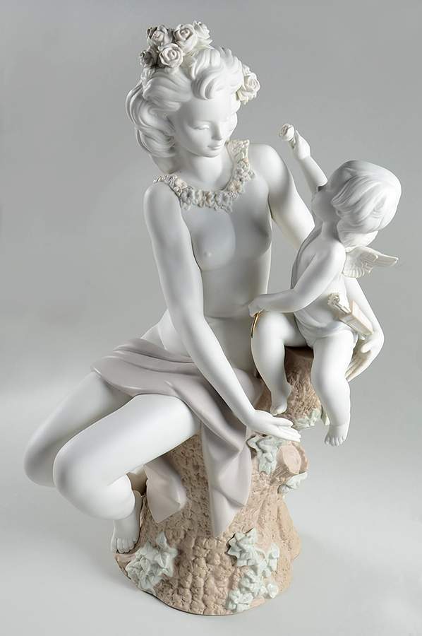 Fantasy & Legends Venus And Cupid - Boxed by Lladro-1