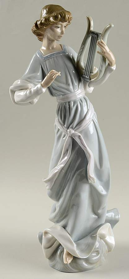 Angels and Cherubs Angel With Lyre - No Box by Lladro-1