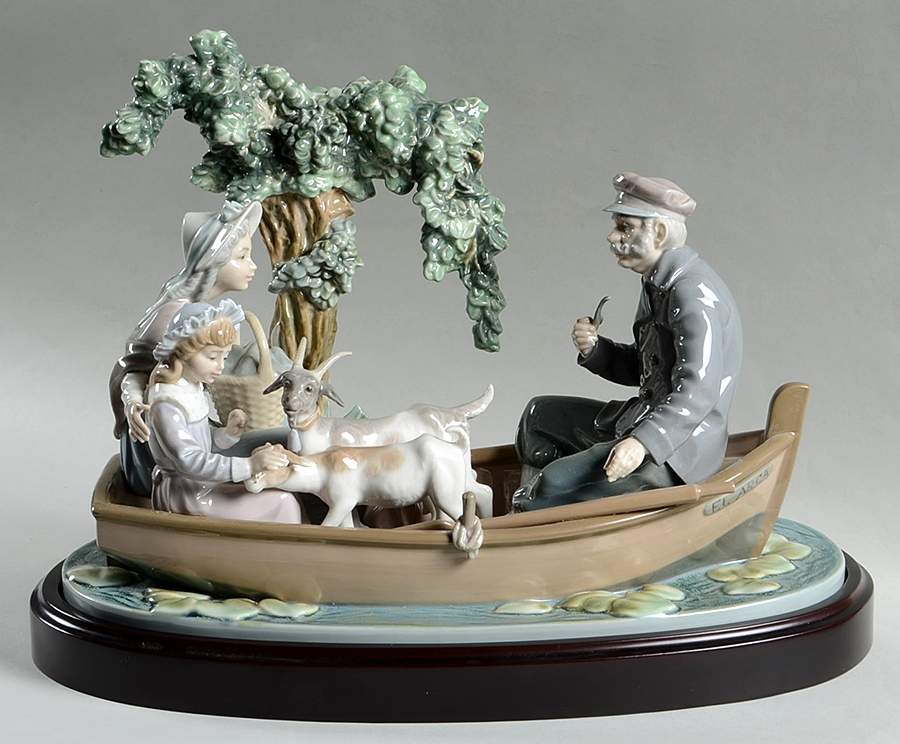 Romance (Couples) On The Lake - Boxed by Lladro-1