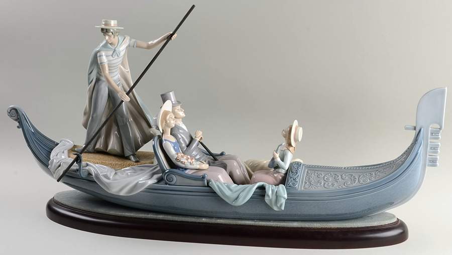European In The Gondola - Boxed by Lladro-1