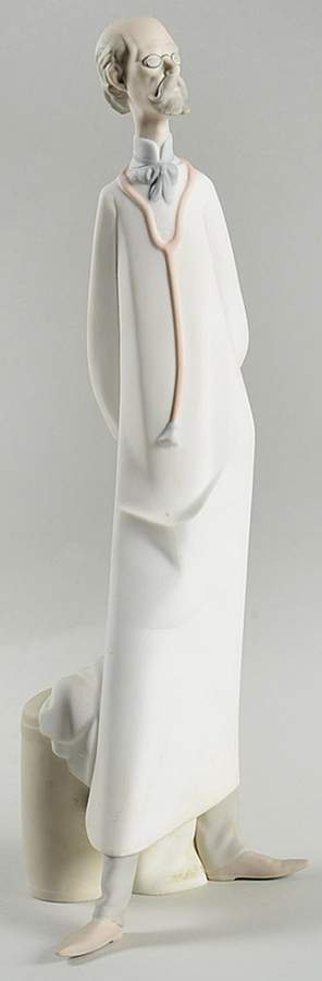 Professionals Doctor (Reduced Size)-No Molded Base - Boxed by Lladro-1