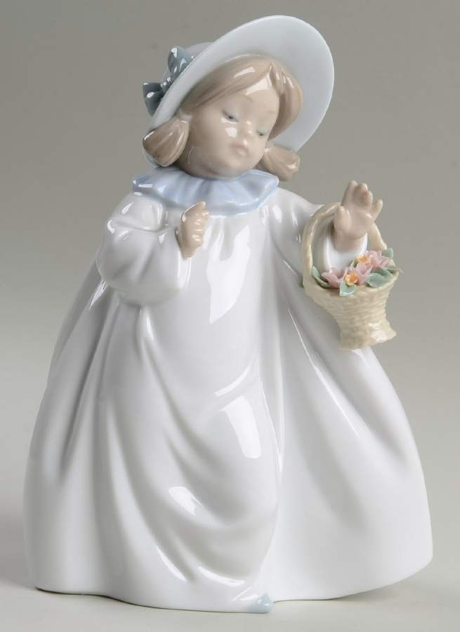 Children with Flowers Dreams - No Box by Lladro-1