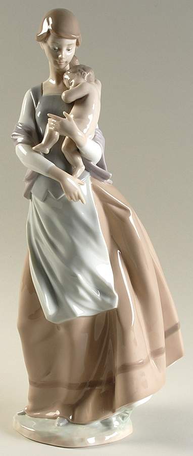 Women and Children Peaceful Moment - No Box by Lladro-1