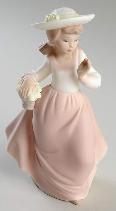 Golden Memories Lunch In The Park - Boxed by Lladro-1