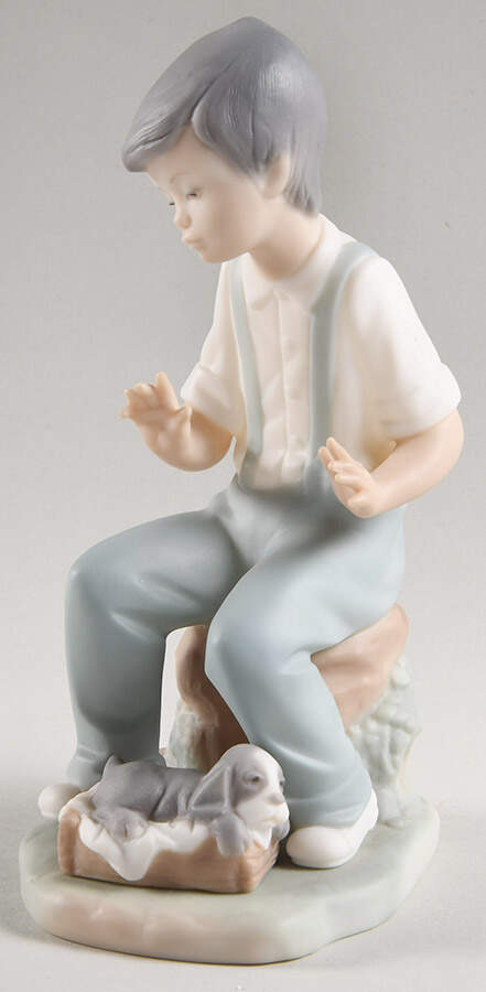 Golden Memories Pampering My Pet - No Box by Lladro-1
