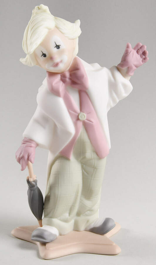 Golden Memories Grand Finale-Clown With Umbrella - Boxed by Lladro-1
