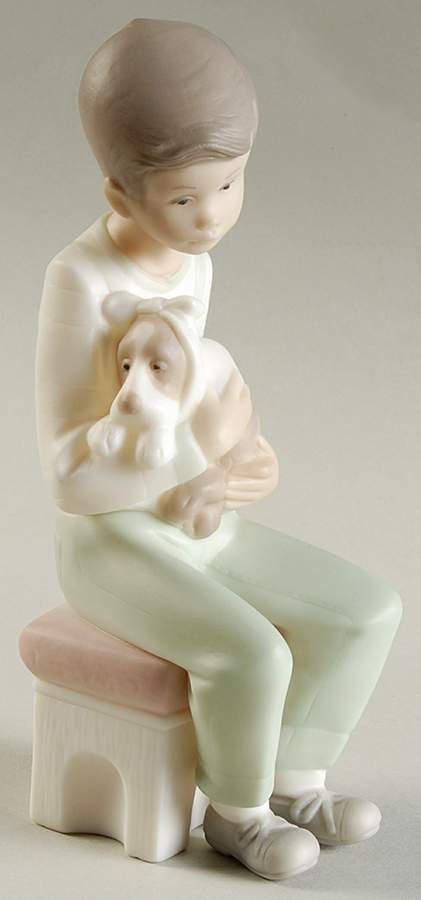 Golden Memories Injured Pup - No Box by Lladro-1