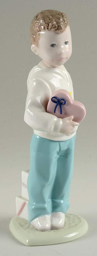 Golden Memories Heartfelt Friend-Valentines Da - No Box by Lladro-1