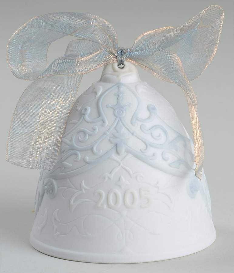 Annual Christmas Bell 2005-L8185m - Boxed by Lladro-1