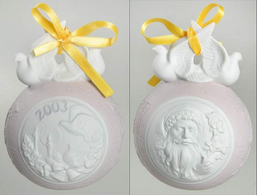 Annual Ball Ornament 2003-L6727m - No Box by Lladro-1