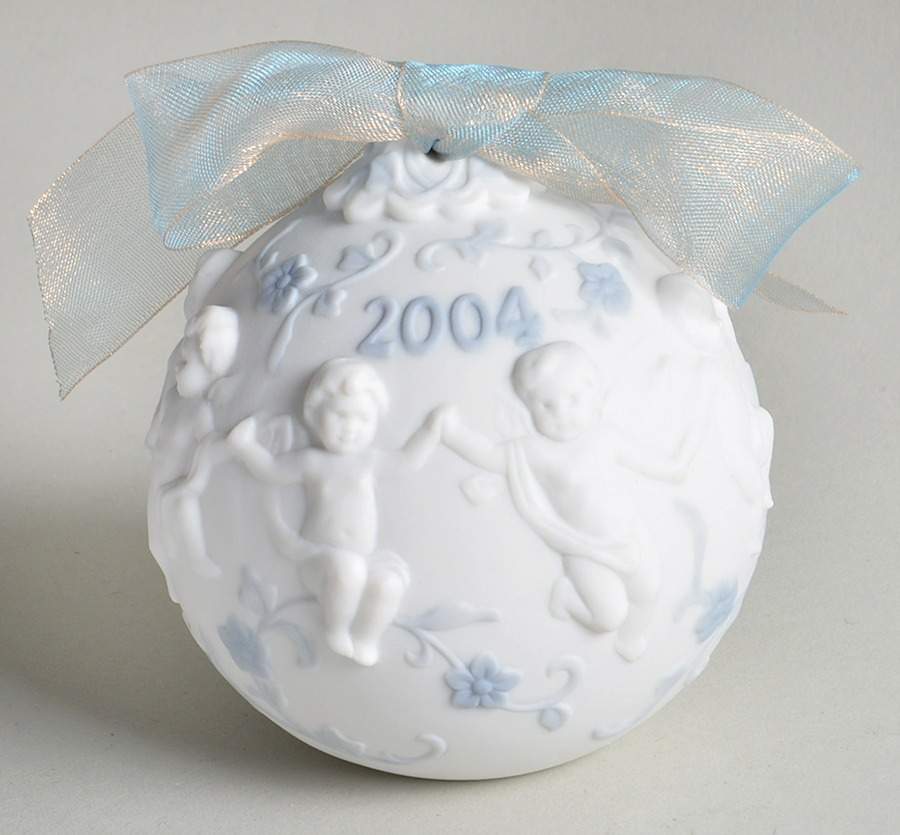 Annual Ball Ornament 2004-L6736m - Boxed by Lladro-1