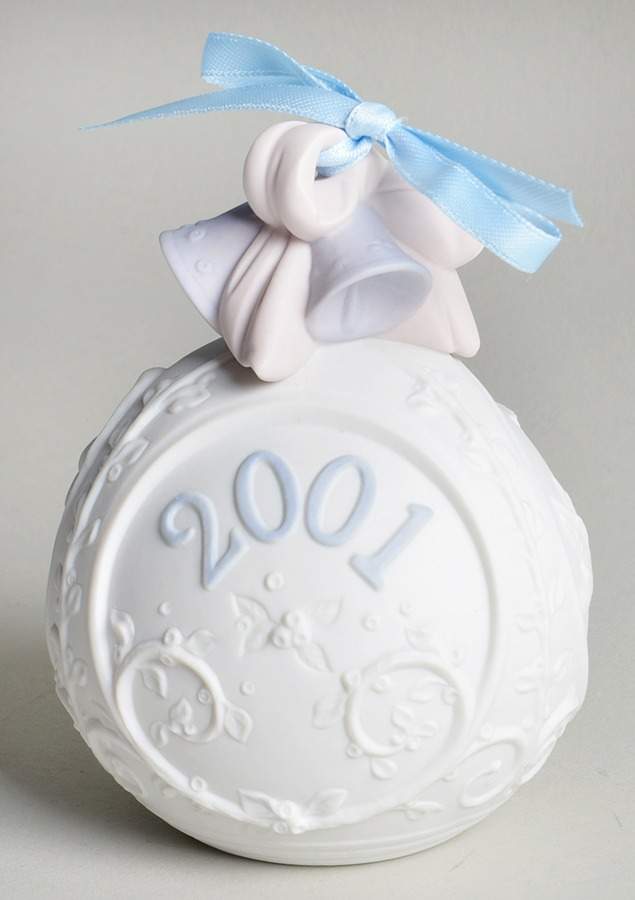 Annual Ball Ornament 2001-6717 Matte - Boxed by Lladro-1