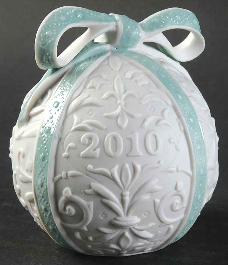 Annual Ball Ornament 2010 Christmas Ball - L18338 - Boxed by Lladro-1