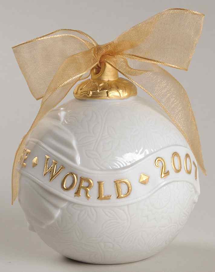 Annual Ball Ornament 2007-L7092g Re-Decorated - No Box by Lladro-1