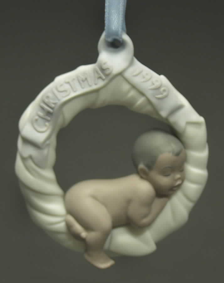 Baby's First Christmas 6695-Baby In Wreath (Black) - No Box by Lladro-1