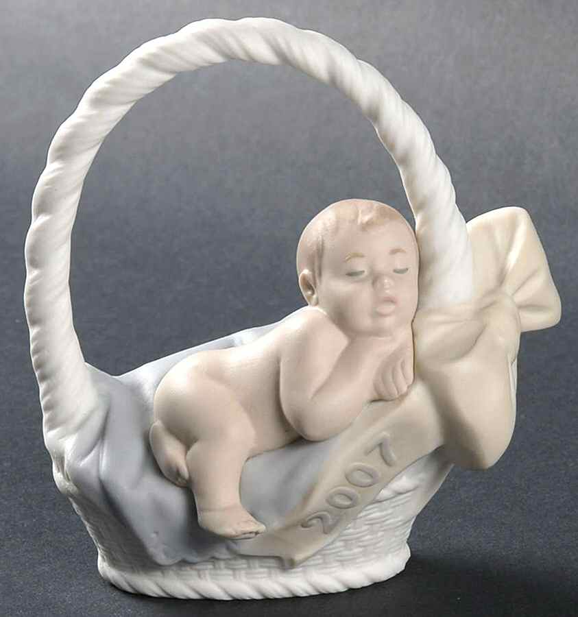 Annual New Born Collection Born In 2007 - Boy - No Box by Lladro-1