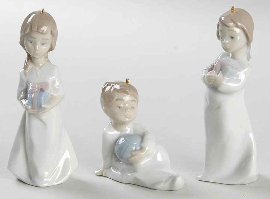 Miniature Ornaments-Lladro Christmas Morning-Set Of 3 - Boxed by Lladro-1