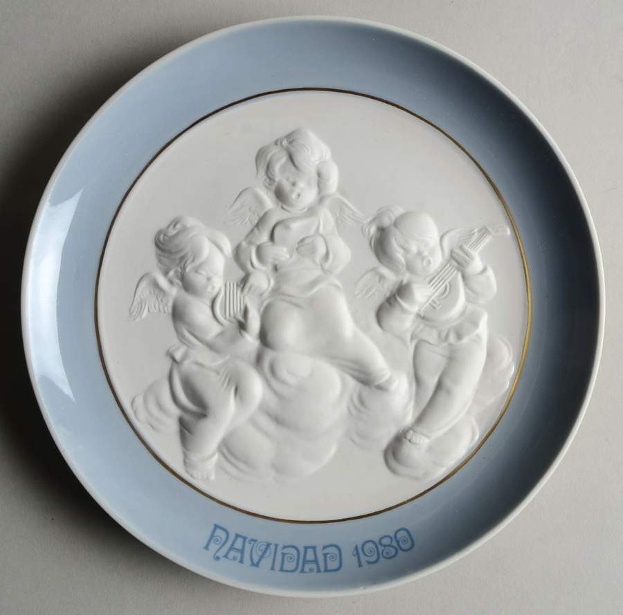 Annual Christmas Plate 1980-Christmas Plate - Boxed by Lladro-1