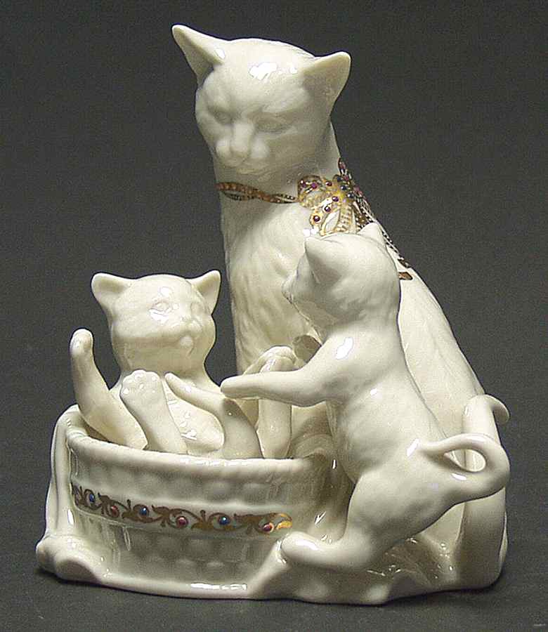 China Jewels Figurines Cat W/Kittens In Basket - Boxed by Lenox-1