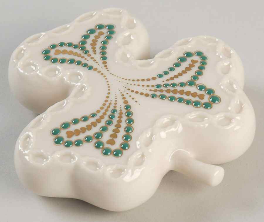China Jewels Figurines Shamrock - With Box by Lenox-1
