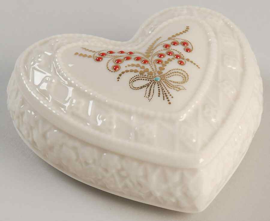 China Jewels Figurines Heart - Boxed by Lenox-1