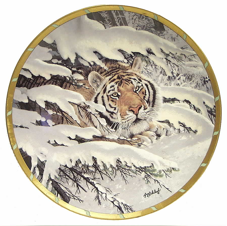 Royal Cats Ambush In The Snow - No Box by Lenox-1