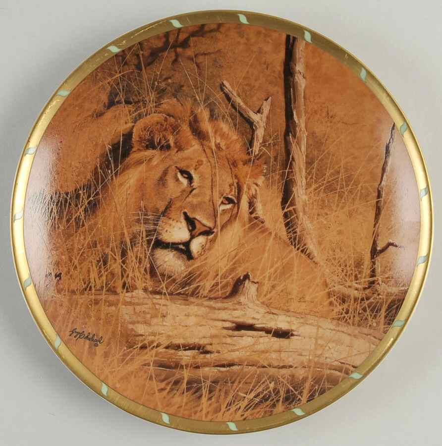Royal Cats Lion In Wait - No Box by Lenox-1