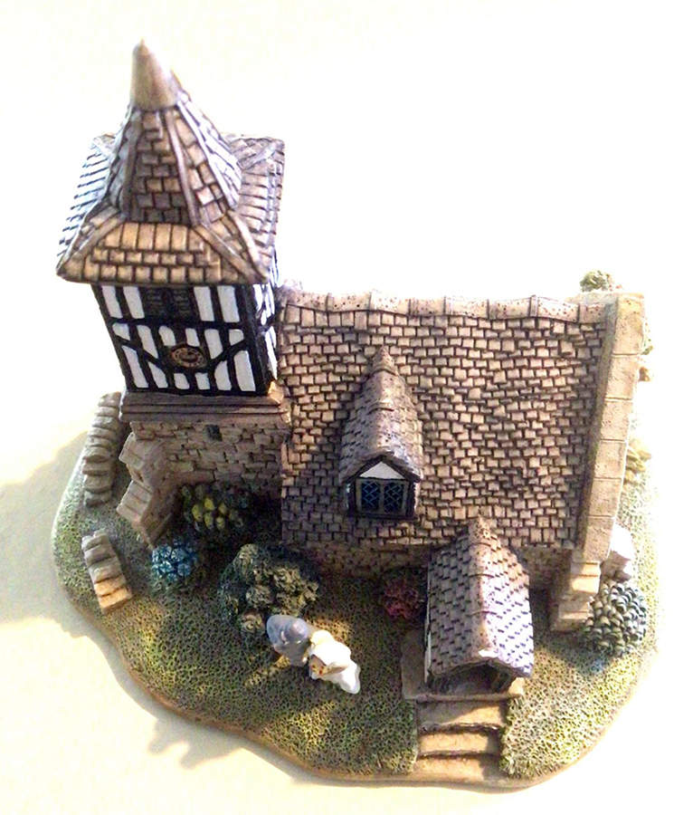 English Cottages To Have And To Hold - Boxed by Lilliput Lane-1