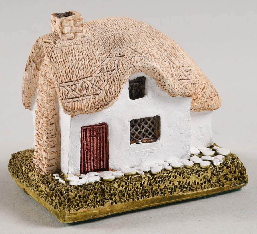 English Cottages Woodcutters - No Box by Lilliput Lane-1