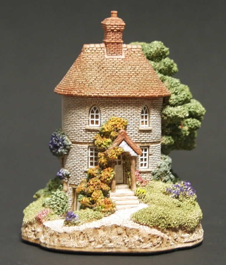 English Cottages The Cuddy - Boxed by Lilliput Lane-1