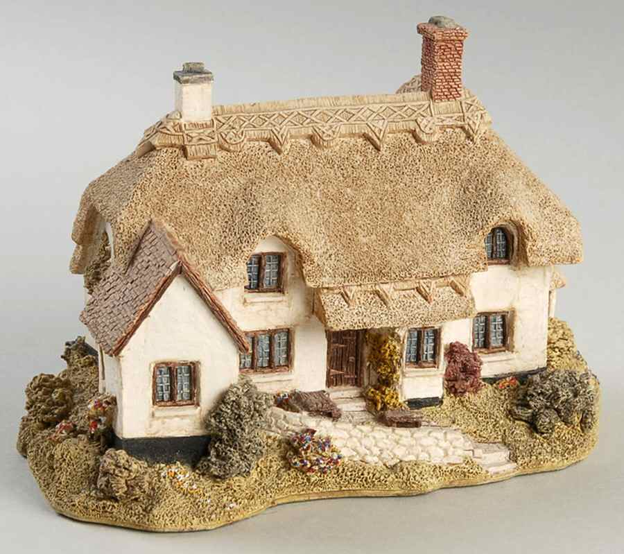 English Cottages Royal Oak Inn - Boxed by Lilliput Lane-1