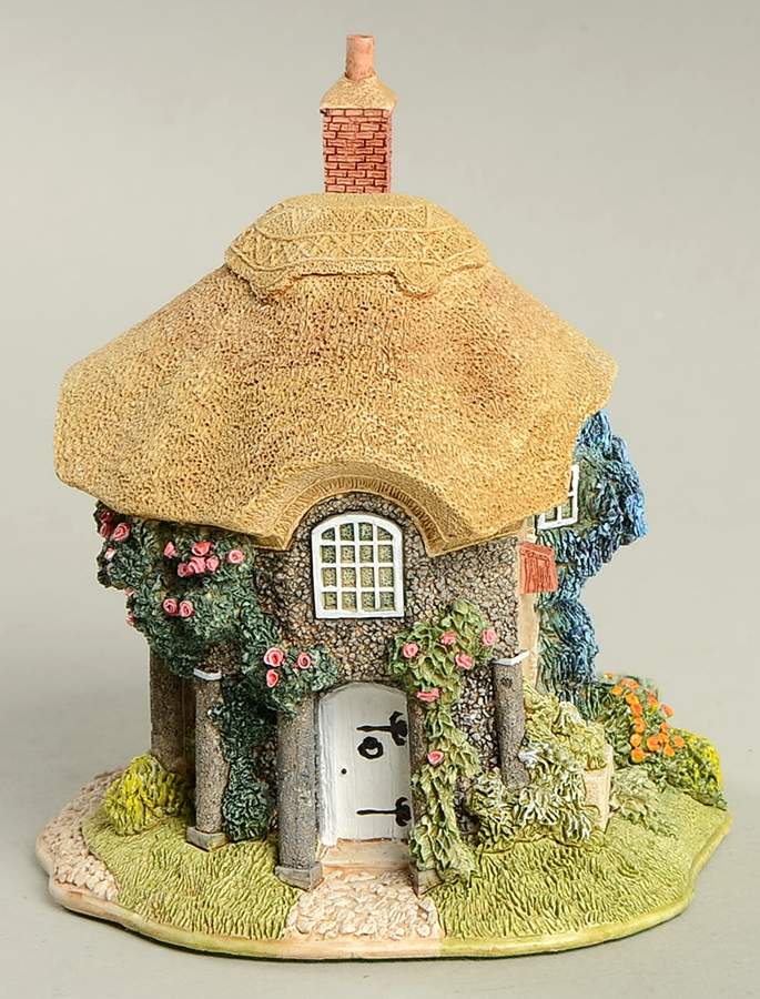 English Cottages Walton Lodge - Boxed by Lilliput Lane-1
