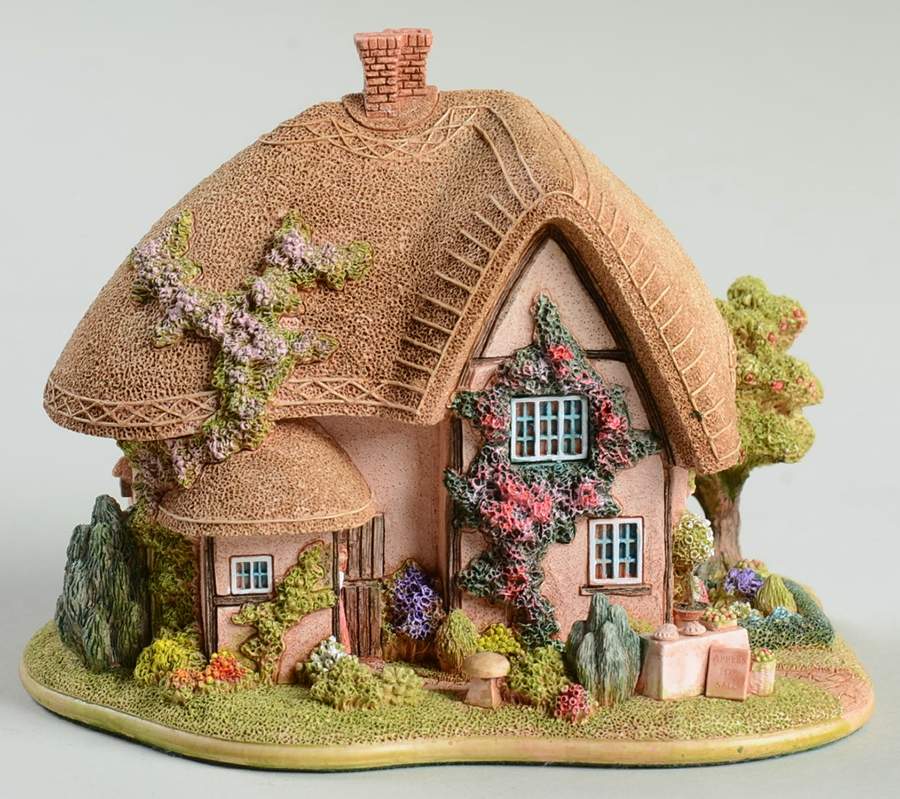 English Cottages Toffee Apple - No Box by Lilliput Lane-1