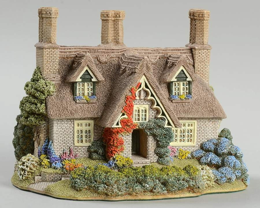 English Cottages Saffron House - No Box by Lilliput Lane-1