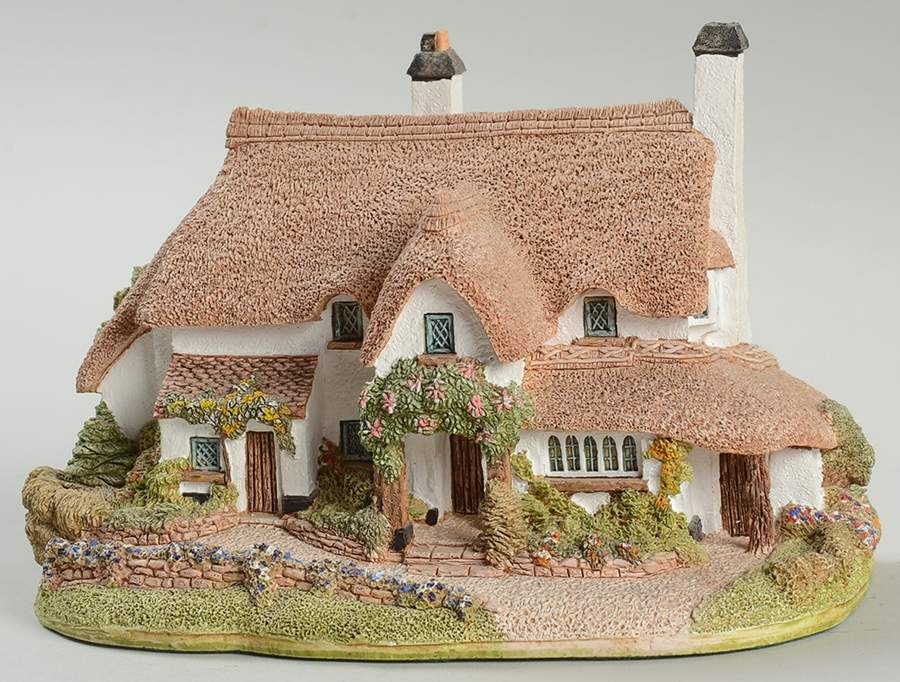 English Cottages Periwinkle Cottage - Boxed by Lilliput Lane-1