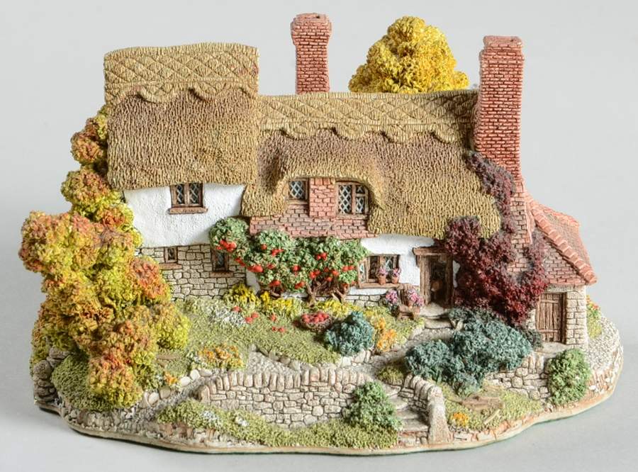 English Cottages Orchard Farm Cottage - Boxed by Lilliput Lane-1