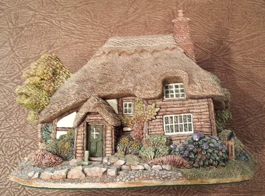 English Cottages Rustlings, The - Boxed by Lilliput Lane-1