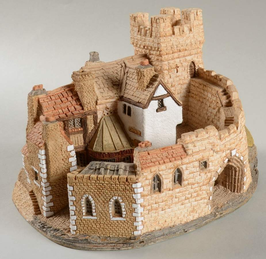 English Cottages Castle Street - Boxed by Lilliput Lane-1