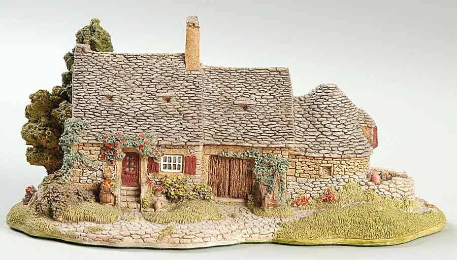 French Collection La Maselle De Nadaillac - Boxed by Lilliput Lane-1