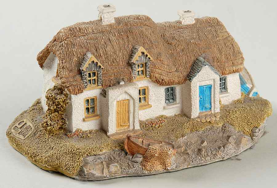 Irish Collection Kilmore Quay - Boxed by Lilliput Lane-1