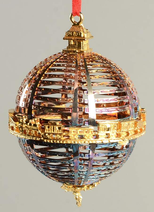 Silver & Gold Sphere Ornaments Train - No Box by Lunt Silver-1