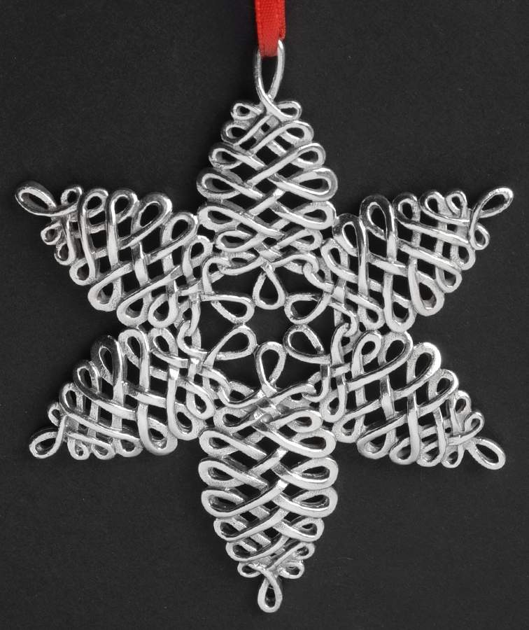 Annual Snowflake Ornaments 2000 Snowflake - Boxed by Lunt Silver-1