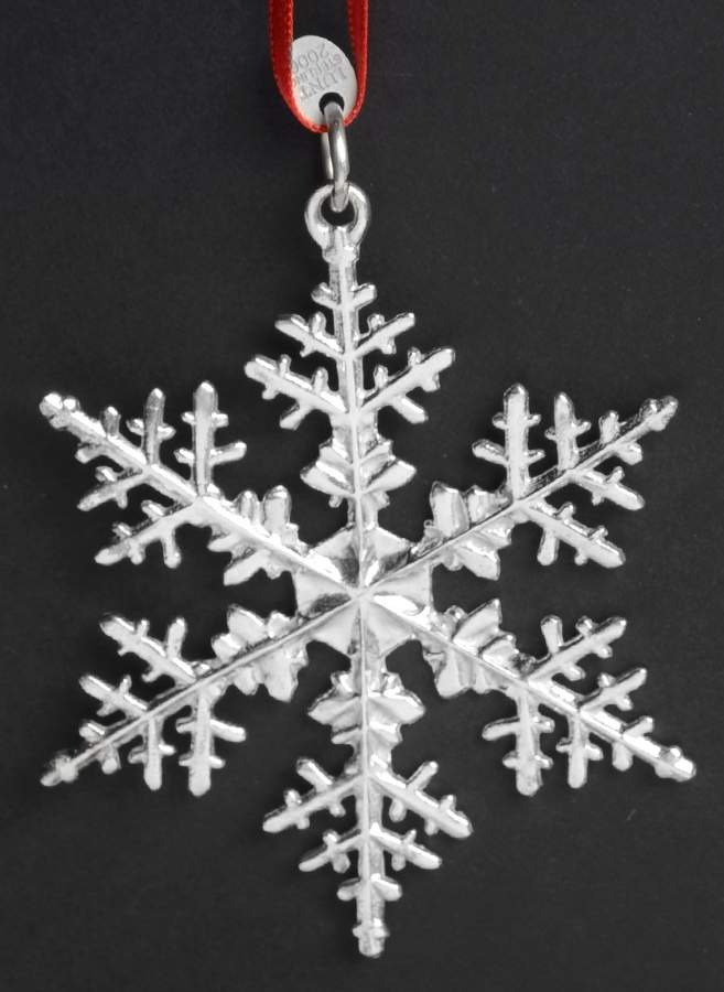 Annual Snowflake Ornaments 2006 Snowflake - Boxed by Lunt Silver-1