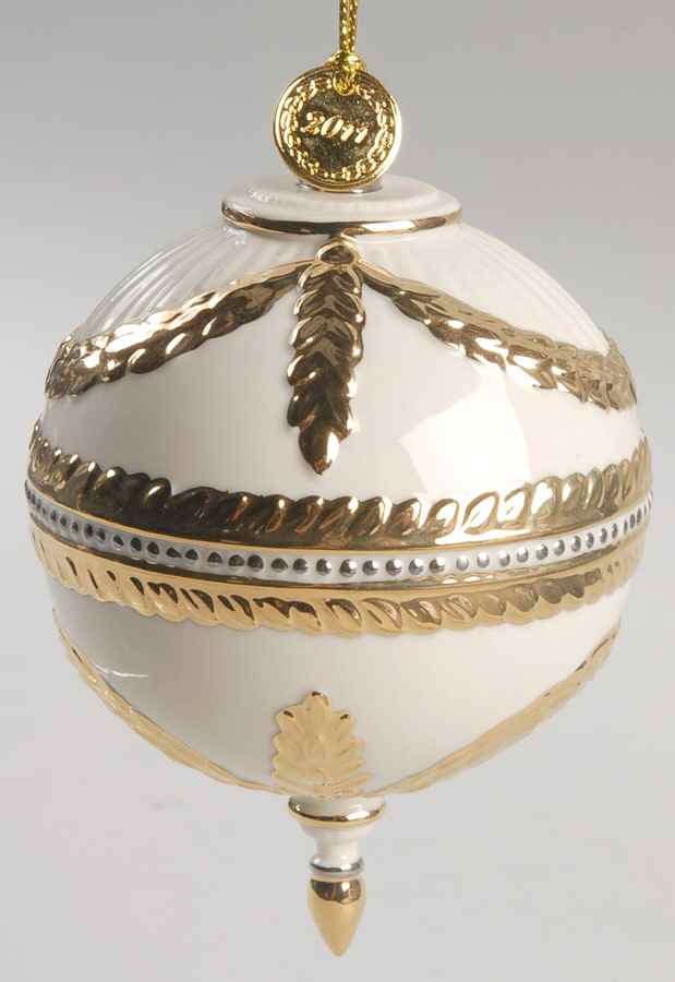 Annual Christmas Ornament 2011-Annual Lenox Ball - Boxed by Lenox-1