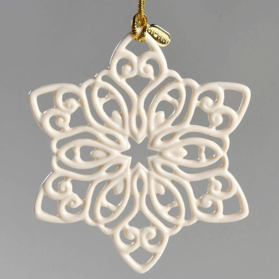 Snow Fantasies Snowflake 2022-Snowflake - Boxed by Lenox-1