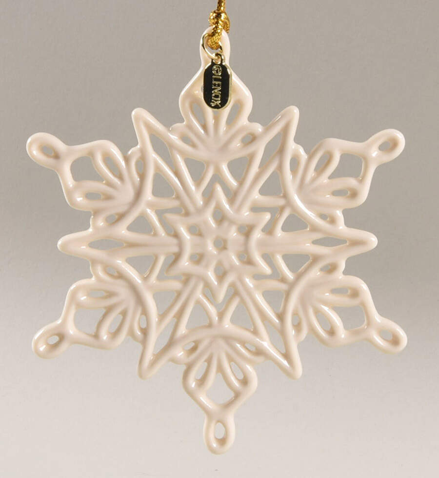 Snow Fantasies Snowflake 2024-Snowflake - Boxed by Lenox-1