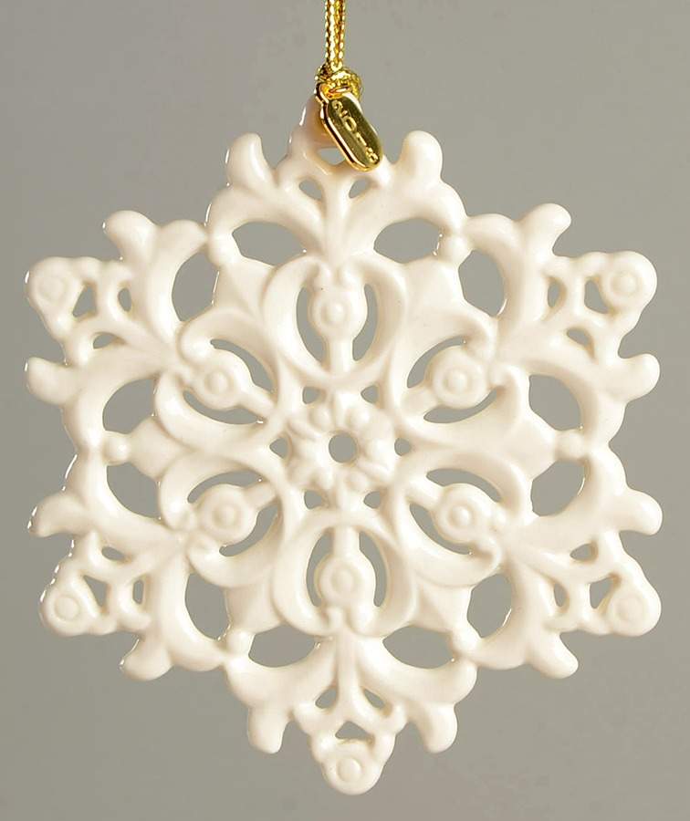 Snow Fantasies Snowflake 2018-Snowflake - No Box by Lenox-1