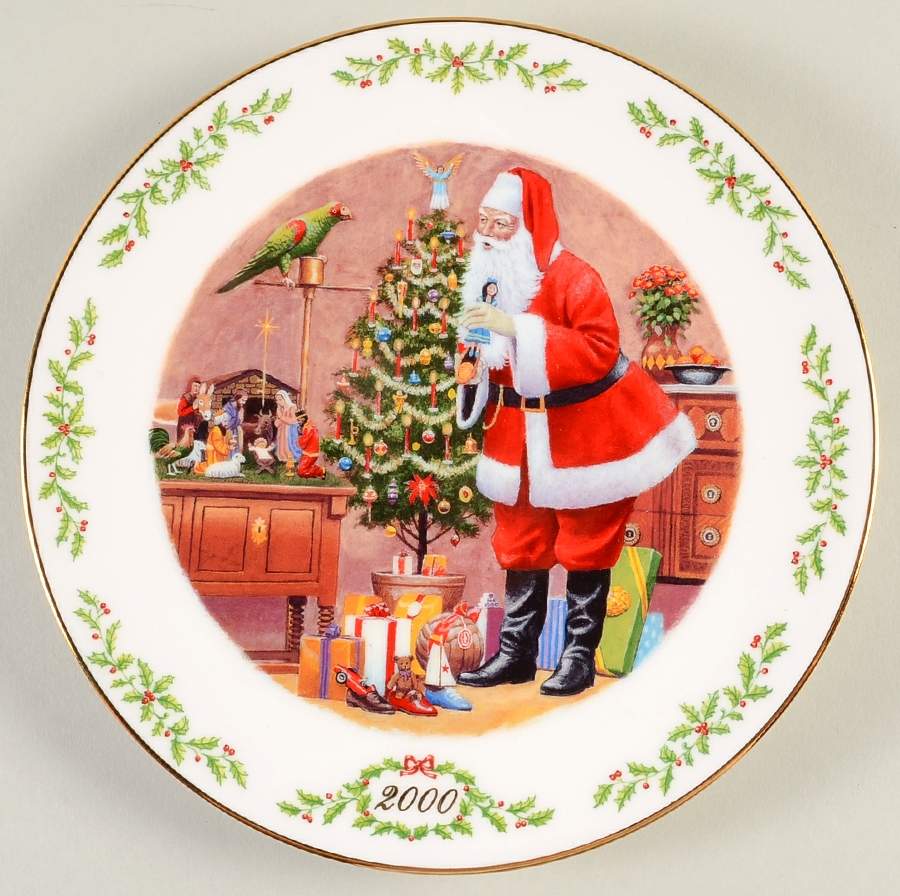 International Victorian Santas Papai Noel - No Box by Lenox-1